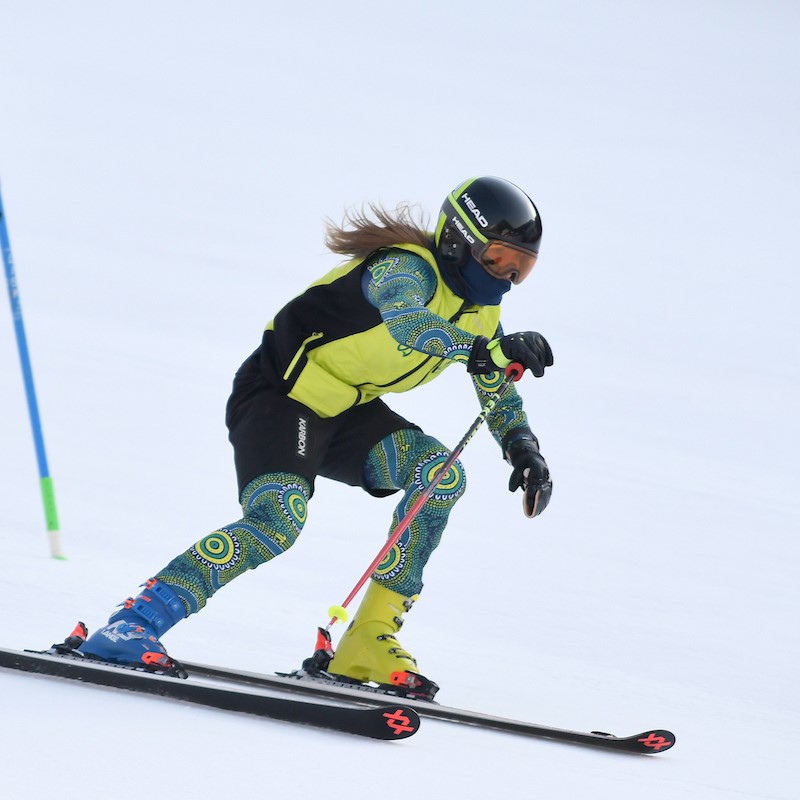 Rae Anderson image